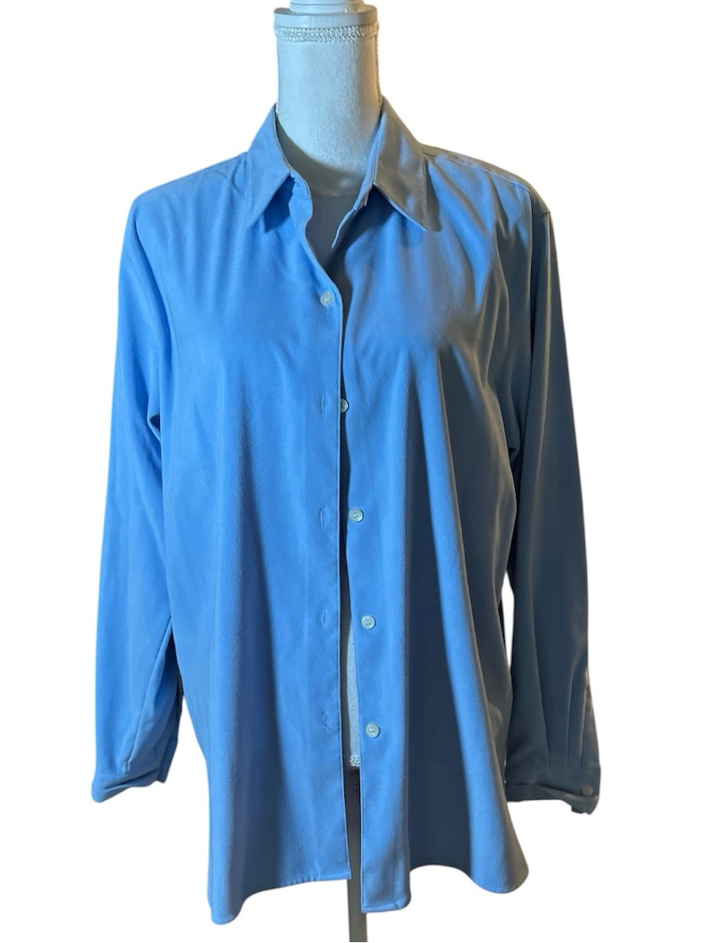 Liz Claiborne Classic Sky Blue Long-Sleeve Button-Up Shirt